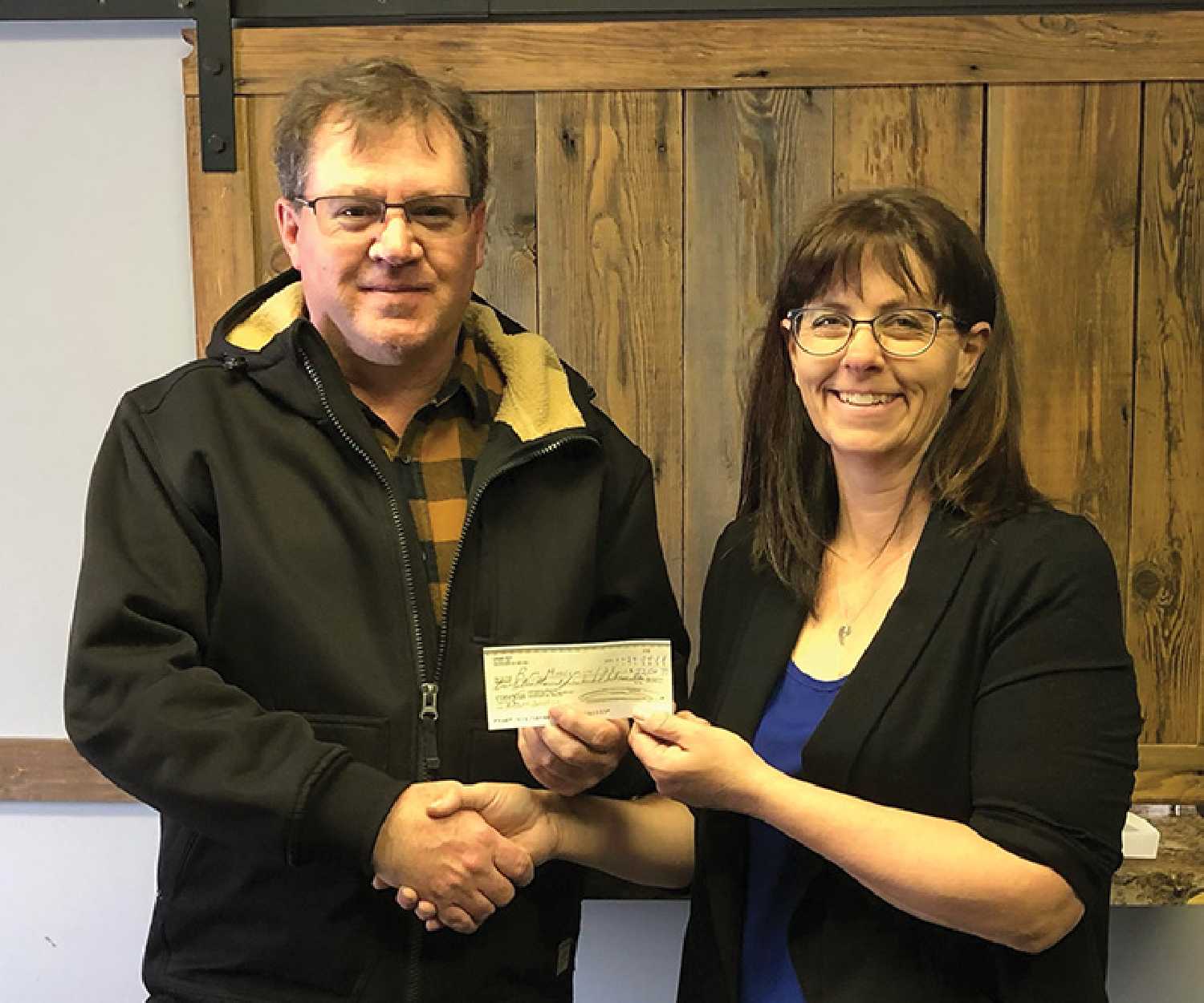 Craig Roy of Roy Farms has donated $25,000 to the Moosomin Airport Expansion Project. The airport expansion will allow the Moosomin Air Ambulance and corporate jets to access the Moosomin Region.